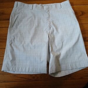 Nike Golf Dri Fit - Men's Gray/White Plaid Lightweight Shorts. Size 36